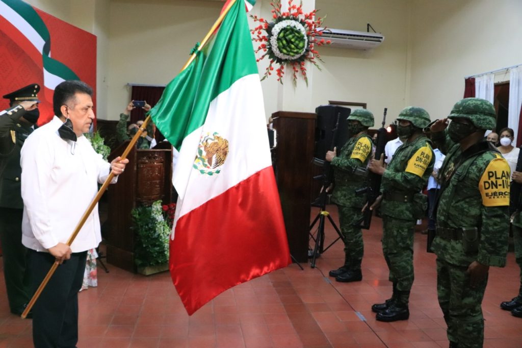 Apatzingán conmemora 211 Aniversario del Grito de Independencia - La  Primera de AM